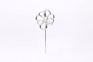 Bloomy Flower Lapel pin