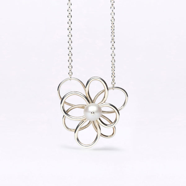 Bloomy Flower Charm