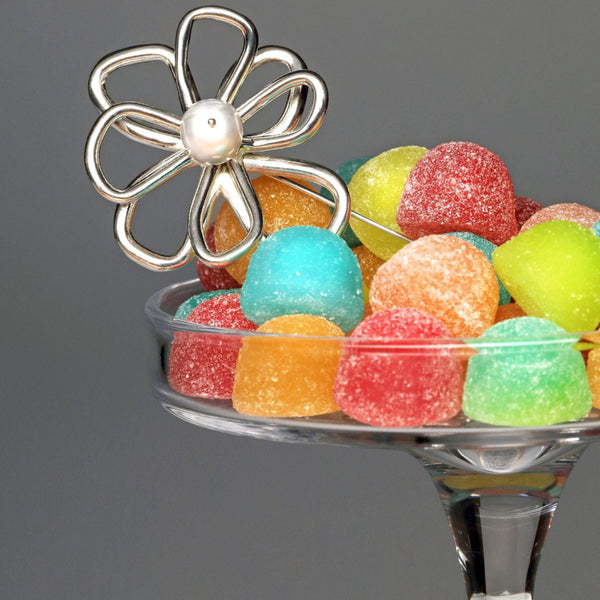 Bloomy Flower Lapel pin