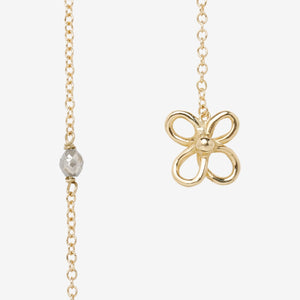 Collana con ciondolo a forma di fiore 